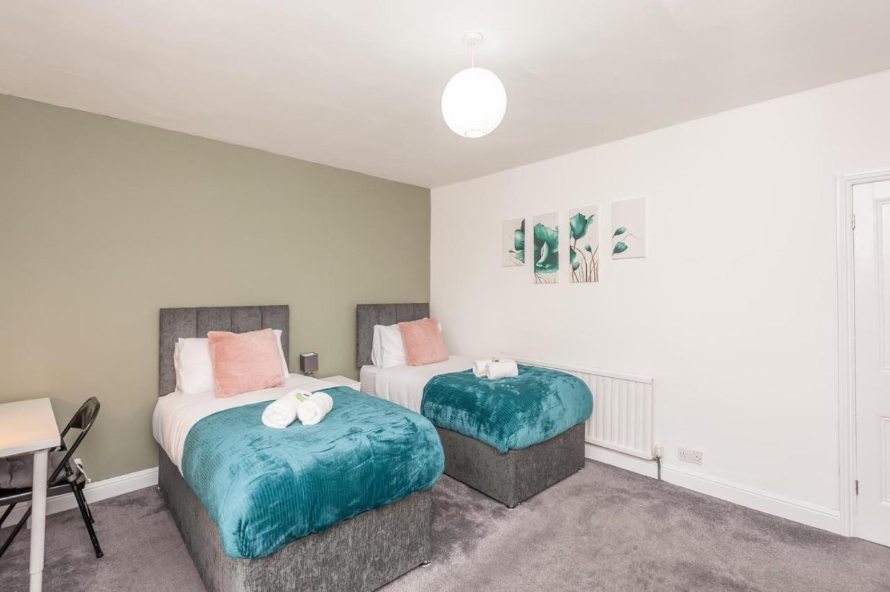 Вилла Leeds 4-Bed House - Sleeps 9 Free Parking & Wifi Экстерьер фото